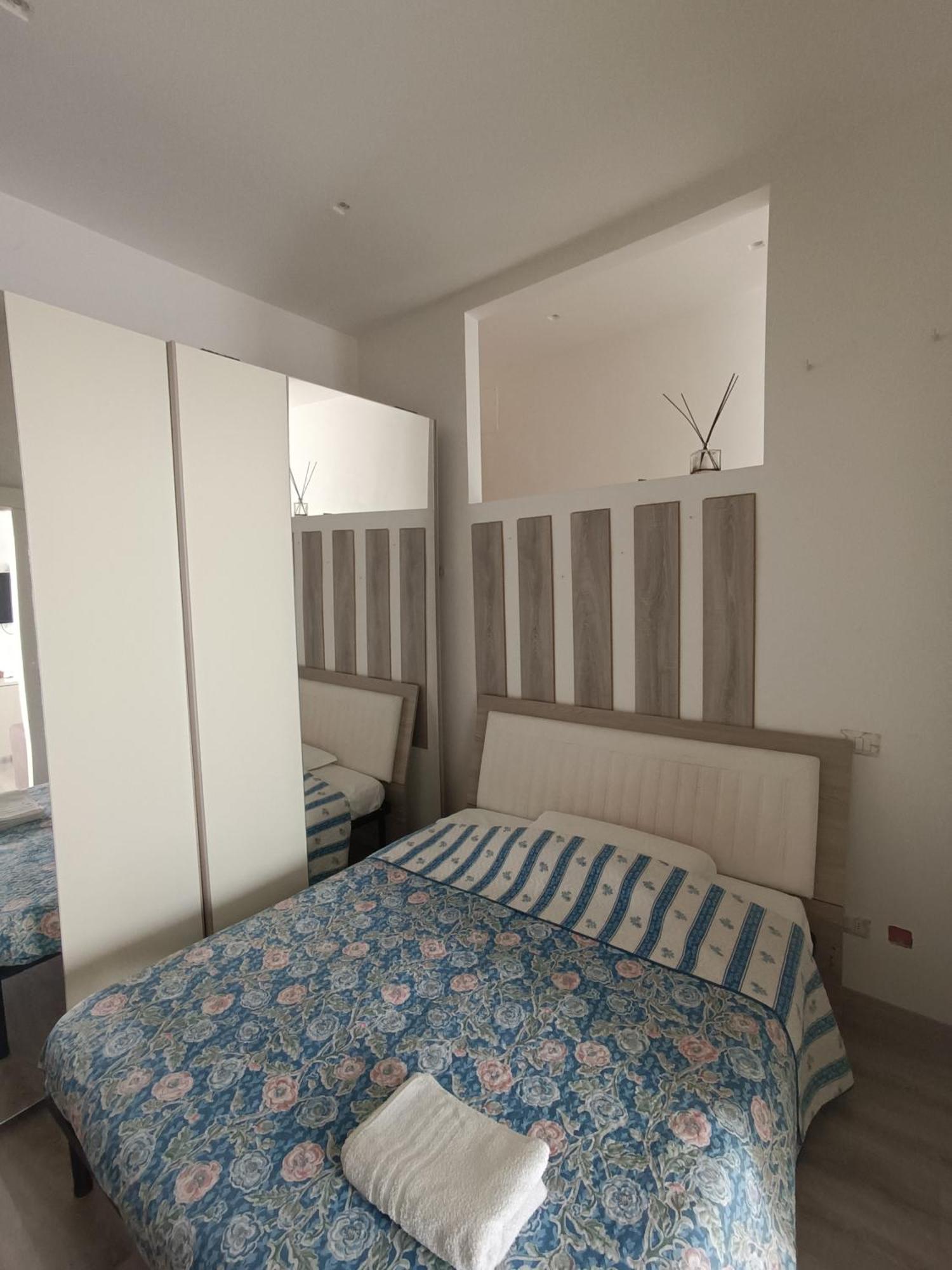 Angolo Di Liberta Apartment Bari Luaran gambar