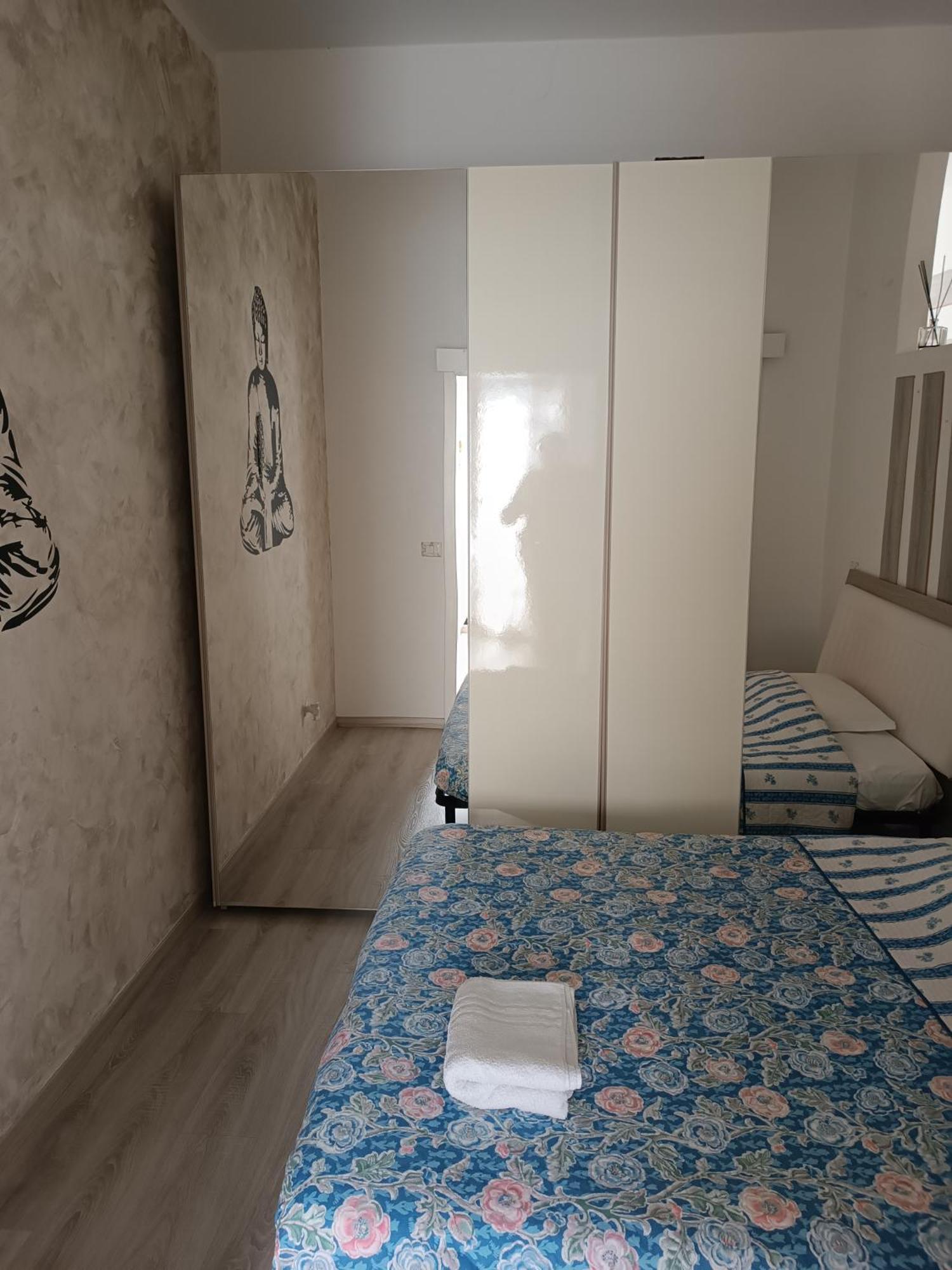 Angolo Di Liberta Apartment Bari Luaran gambar